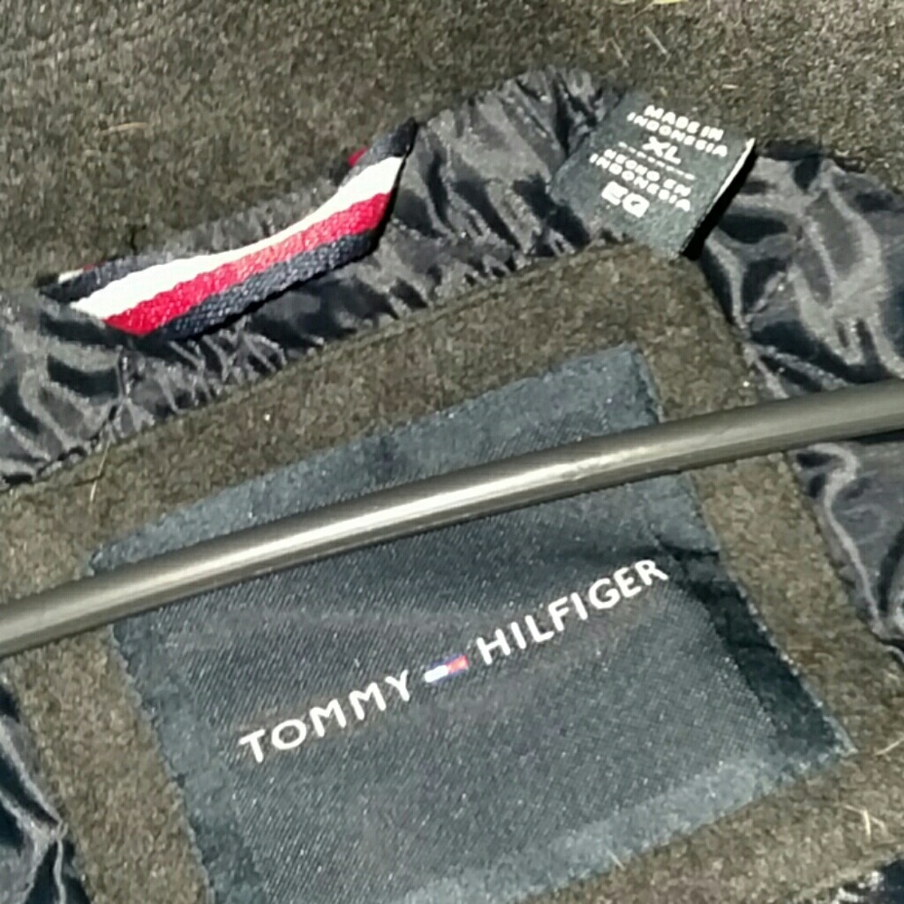 Tommy Hilfigure mens xl pea coat with scarf